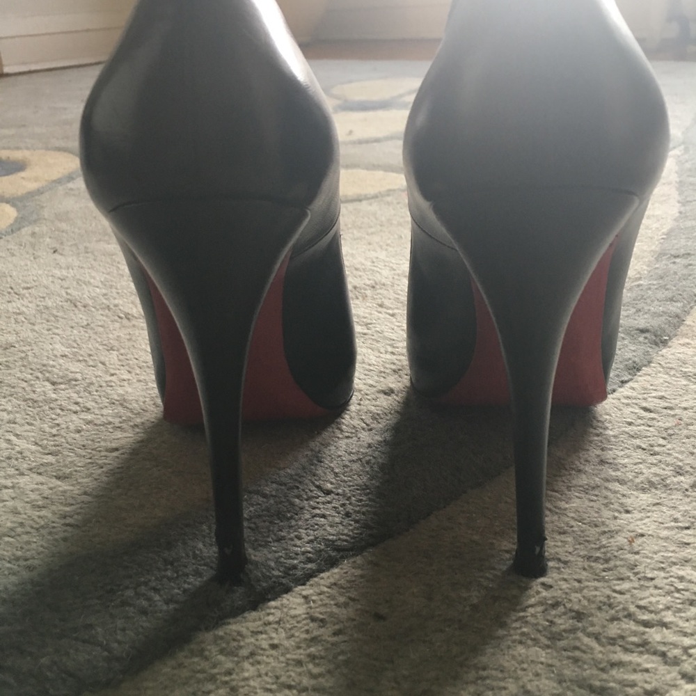 Authentic Christian Louboutin pumps